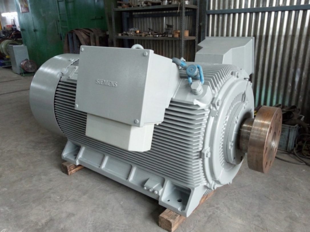 Siemens 1275 kW AC slip-ring motor – full view